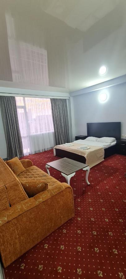 Genatsvale Hotel 3*