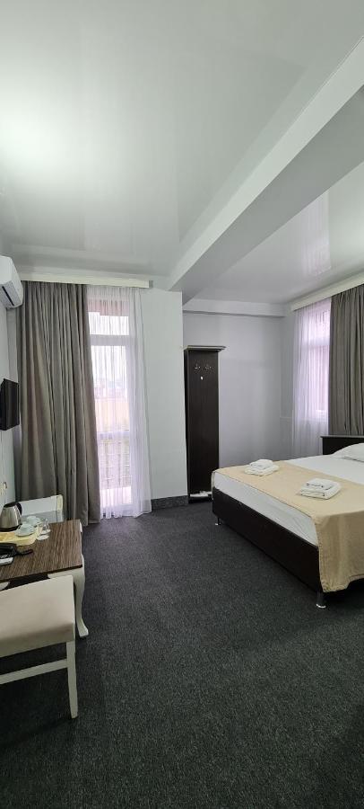 Genatsvale Hotel 3*